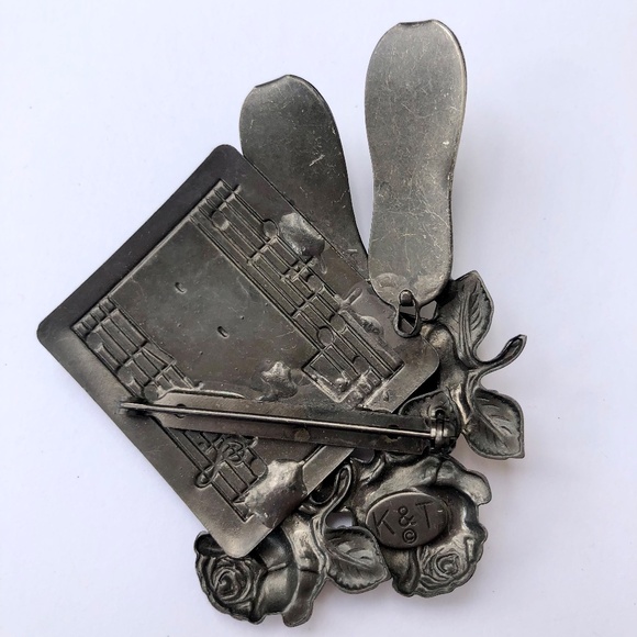 Ballerina Slippers K&T vintage , Sheet music, Roses Brooch Pin - Picture 2 of 3